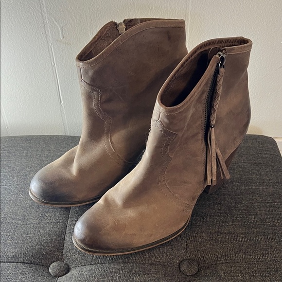 Aldo Shoes - Aldo Taupe Ankle Booties with Tassel Zipper